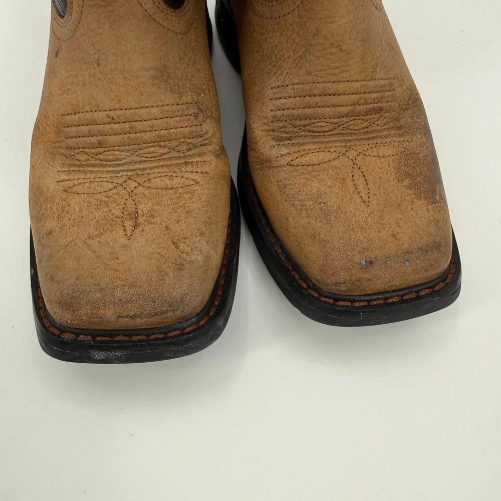 Ariat Youth Western Cowboy Style Number 10035884 Boots Size 4